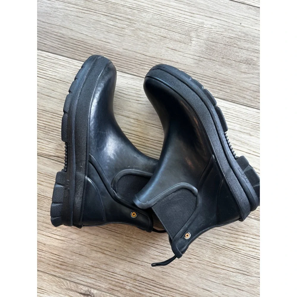 Bogs Amelia Slip On Black Waterproof Rain Boots Womens 7 Ankle Chelsea 79000-001